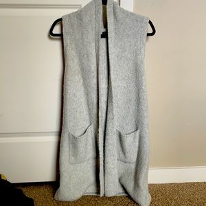 TAHARI Sleeveless sweater cardigan